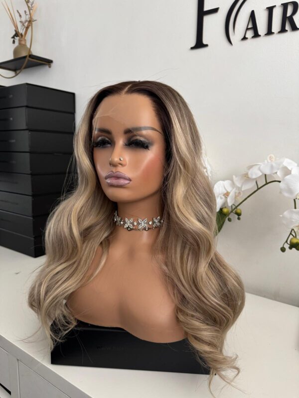 Custom order Ombré blonde Balayage wig