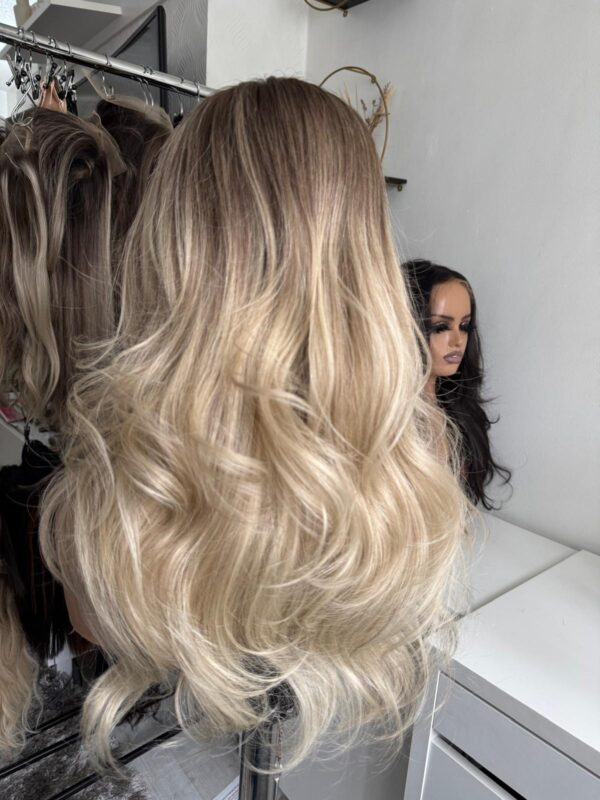 Ash Blonde Layered Luxe Wig