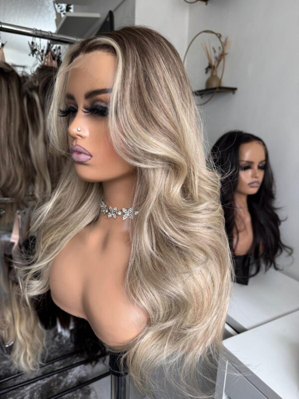 Ash Blonde Layered Luxe Wig