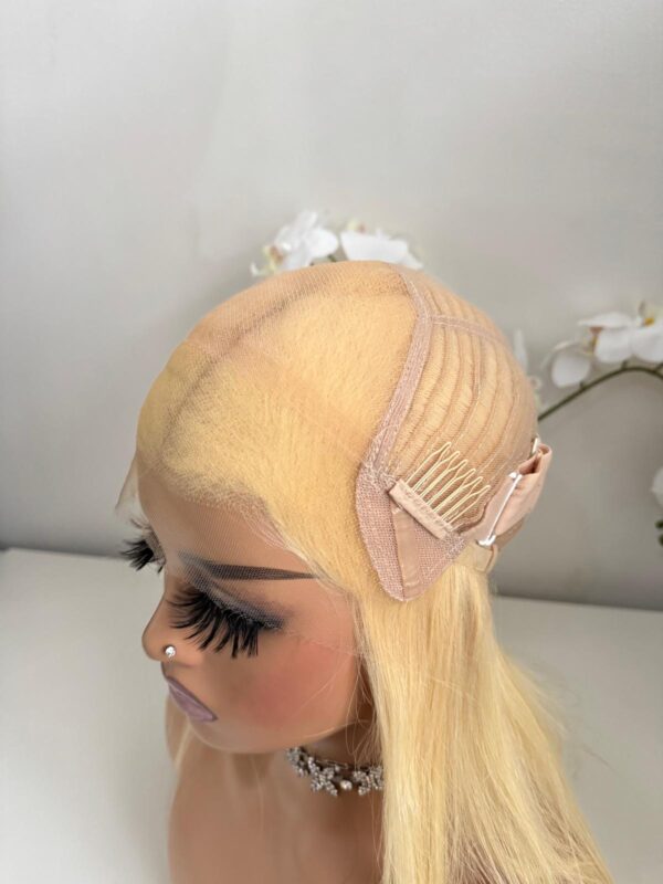 Ash Blonde Layered Luxe Wig