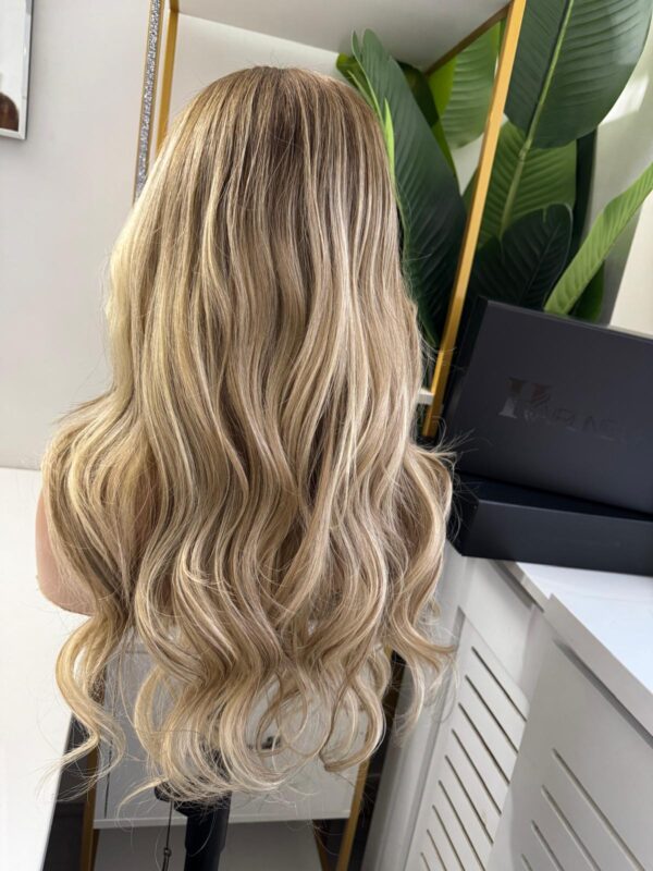 Ombre blonde wig